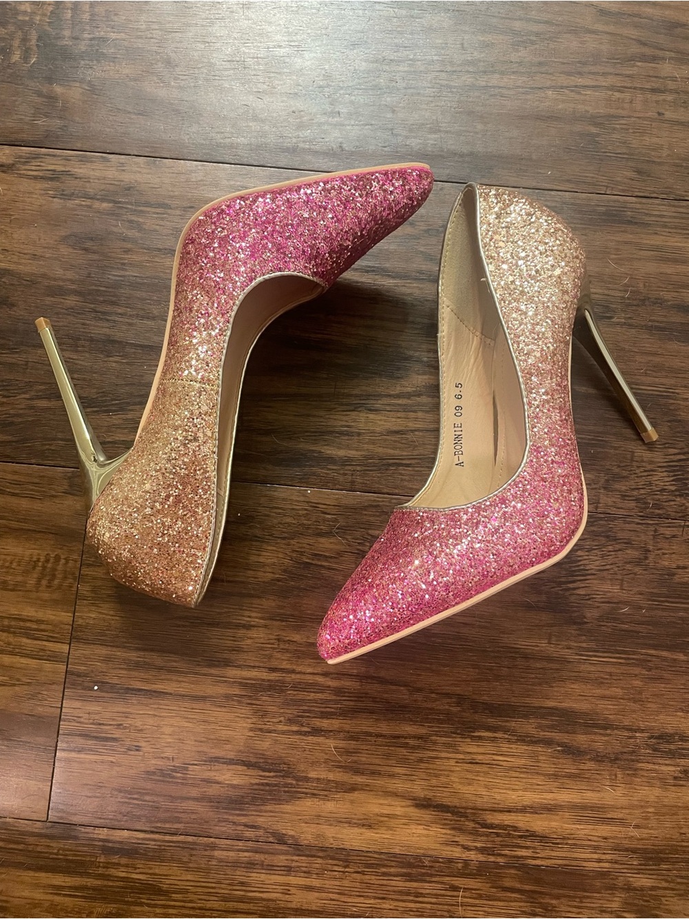 Glitter Ombre Pointed Toe Stiletto Pumps - Pink/Gold size 6.5